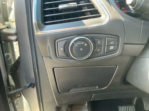 Used 2022 Ford Edge Titanium AWD/4WD image 20