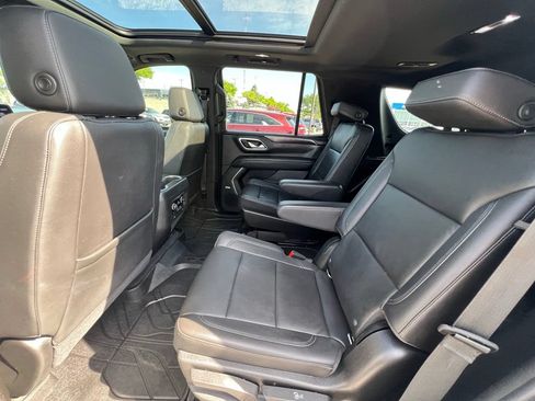 Used 2021 Chevrolet Tahoe LT w/ LT Signature Package AWD/4WD image 22