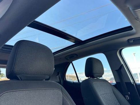 Used 2018 Chevrolet Equinox LT w/ Sun & Infotainment Package image 23