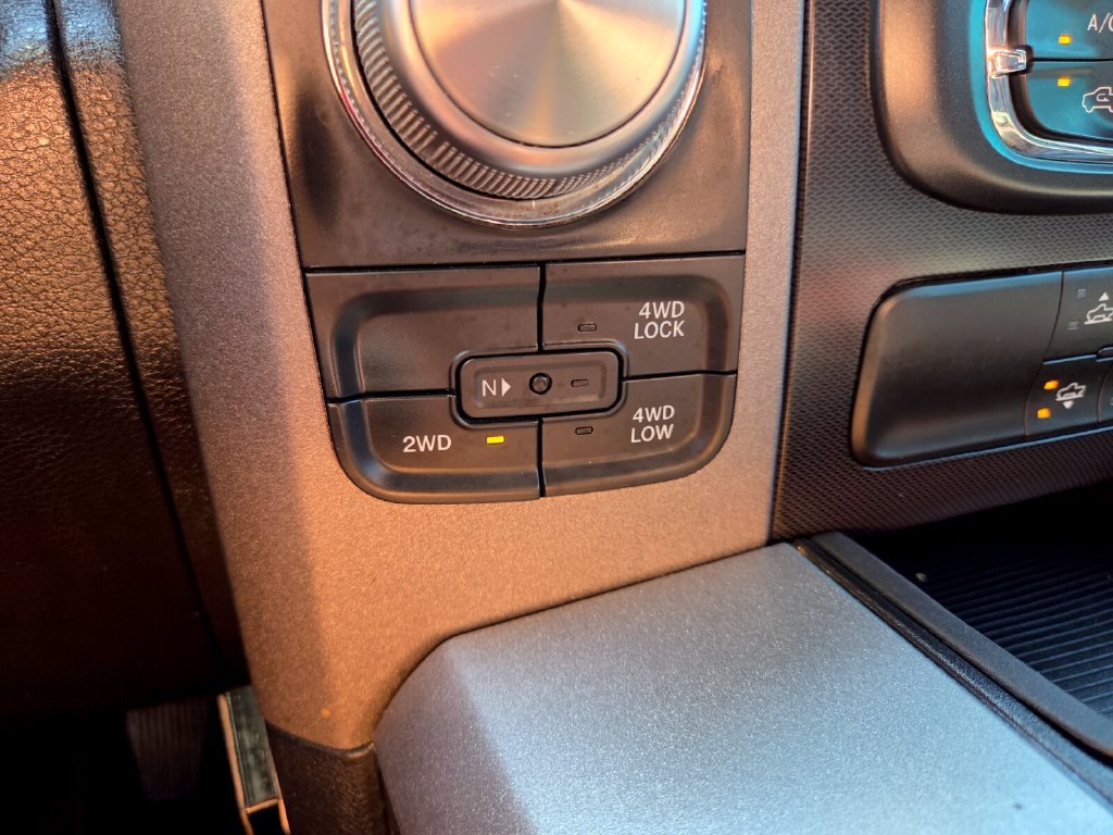 Used 2017 RAM 1500 Rebel AWD/4WD image 31