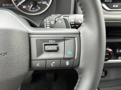 Used 2026 Nissan Rogue Dark Armor FWD image 23