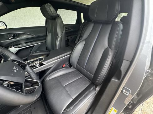 Certified 2023 Cadillac Lyriq 2WD image 20