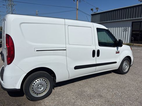 Used 2022 RAM ProMaster City Tradesman FWD image 4