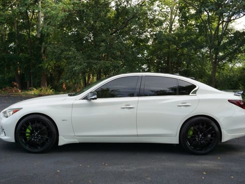 Used 2016 INFINITI Q50 3.0t Premium w/ Driver Assistance Package AWD/4WD image 10
