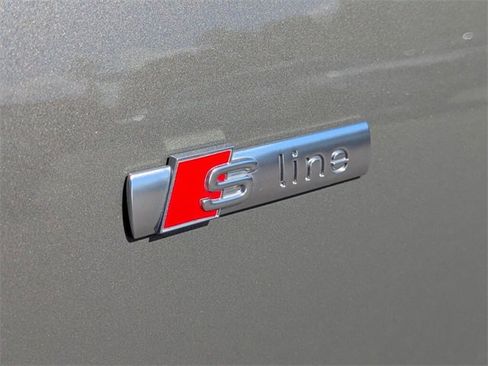 Used 2024 Audi A4 2.0T Premium Plus image 13