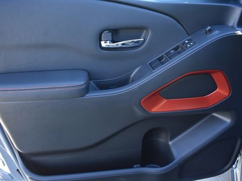 Used 2024 Nissan Frontier PRO-4X w/ Pro Convenience Package image 13