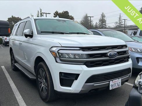 Used 2023 Ford Expedition XLT AWD/4WD image 1