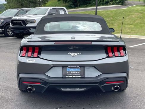 Used 2025 Ford Mustang Premium RWD image 4