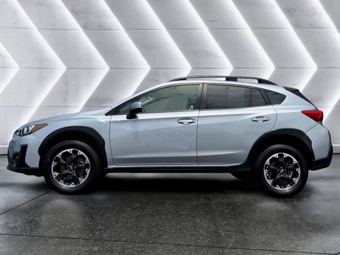Used 2021 Subaru Crosstrek 2.0i Premium w/ Moonroof Package AWD/4WD image 2