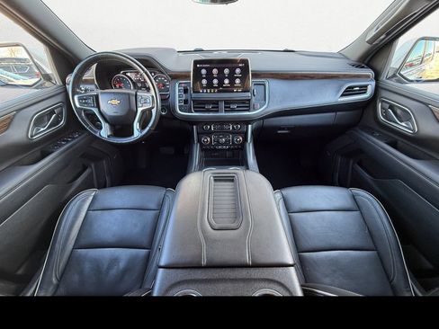 Used 2021 Chevrolet Tahoe Premier w/ Premium Package AWD/4WD image 6
