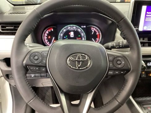 Used 2023 Toyota RAV4 XLE w/ XLE Grade Weather Package AWD/4WD image 19