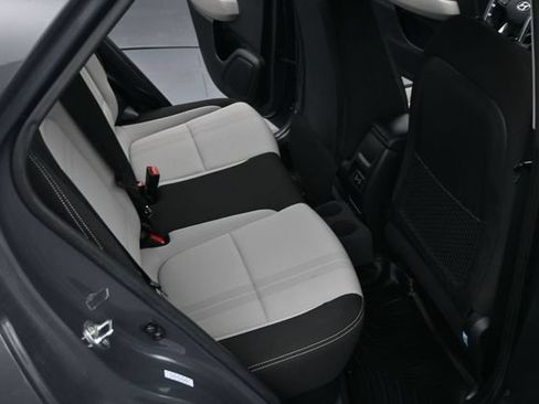 Used 2024 Hyundai Venue SEL FWD image 38