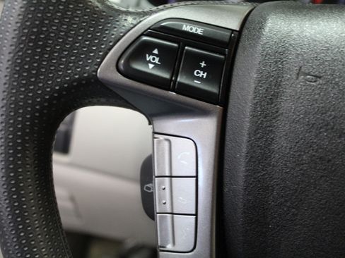 Used 2014 Honda Odyssey EX image 10