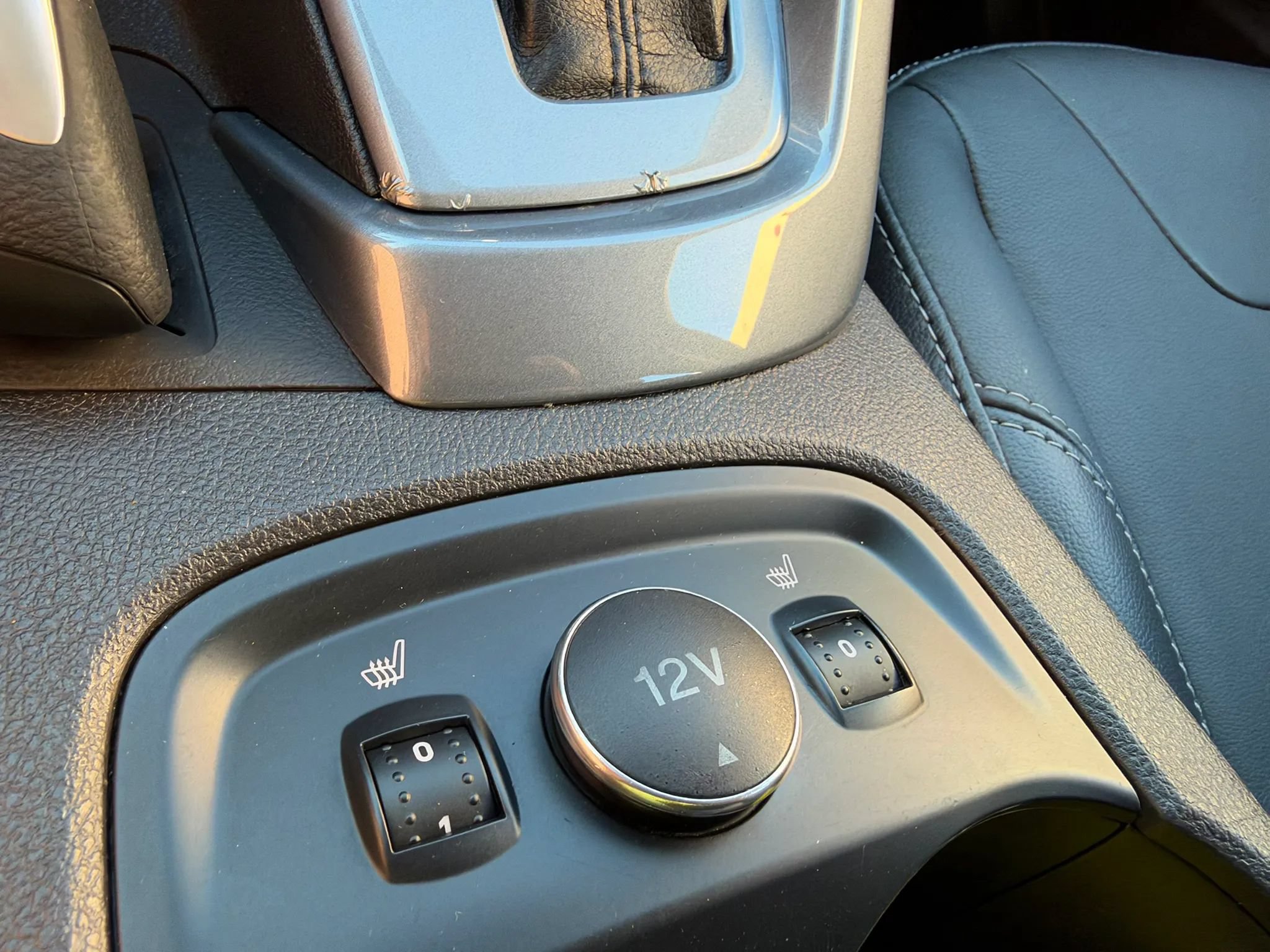 Used 2014 Ford Focus Titanium FWD image 14