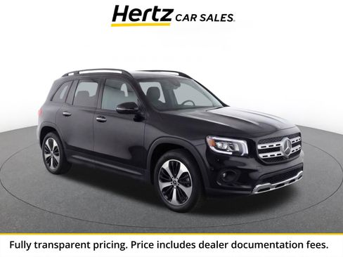 Used 2025 Mercedes-Benz GLB 250 4MATIC image 1