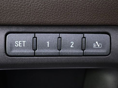 Used 2017 GMC Sierra 1500 Denali w/ Denali Ultimate Package AWD/4WD image 24