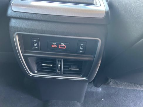 Used 2024 Nissan Murano SL FWD image 17