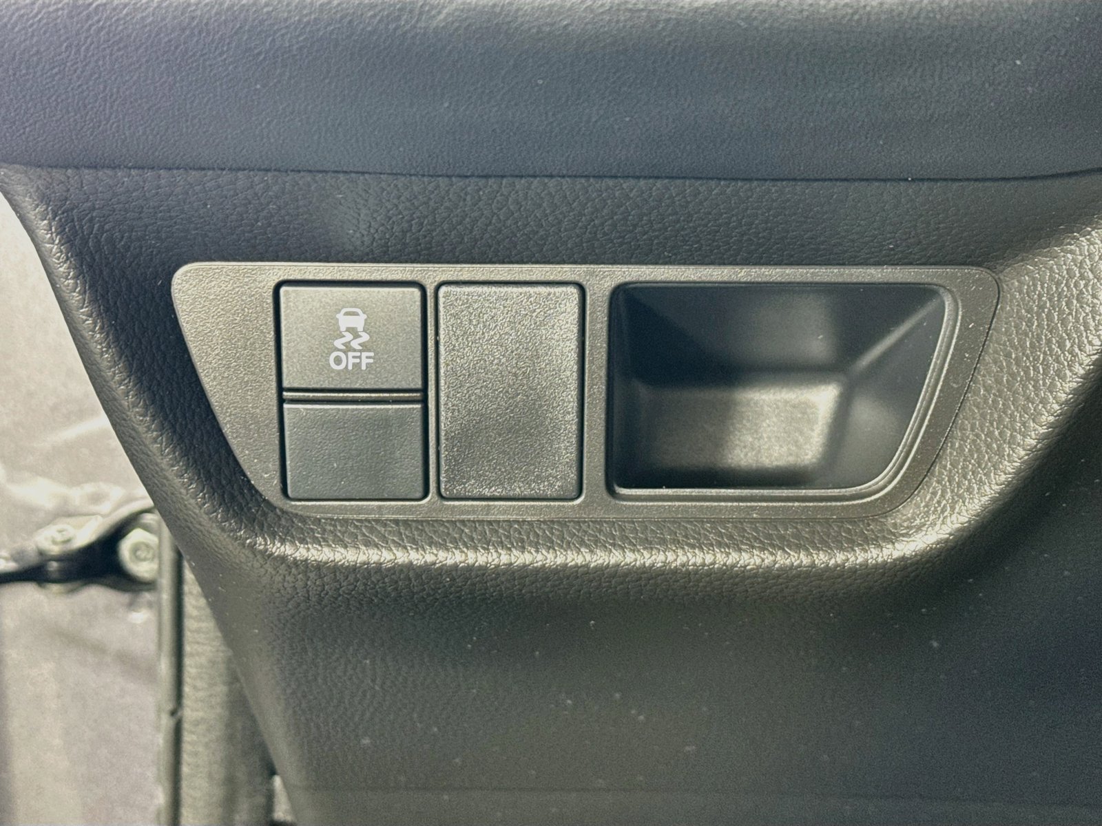 Used 2023 Honda HR-V LX image 10