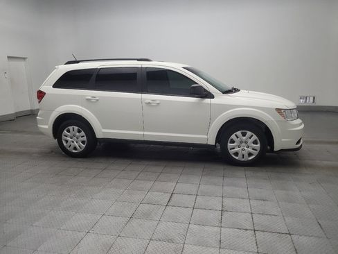 Used 2018 Dodge Journey SE w/ Safe & Sound Group AWD/4WD image 10