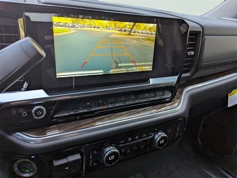 New 2026 GMC Sierra 1500 Elevation image 9