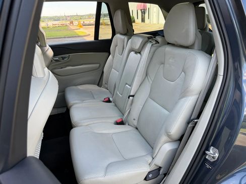 Used 2020 Volvo XC90 T6 Momentum w/ Protection Package Premier AWD/4WD image 31