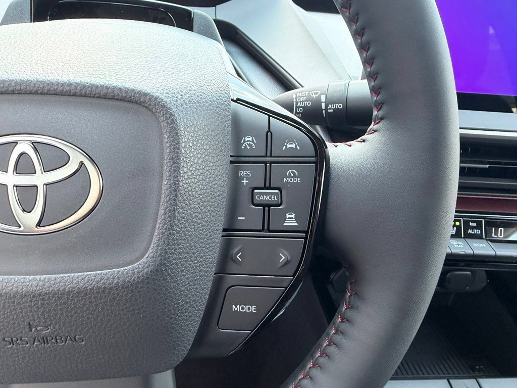 New 2026 Toyota Prius Plug-In Hybrid FWD image 12