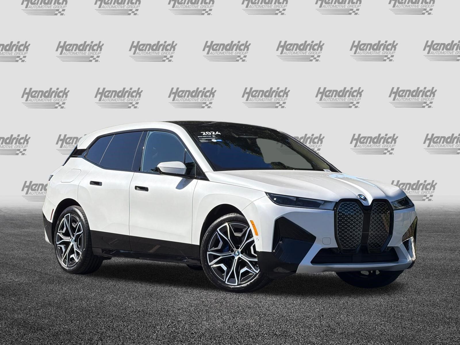 Certified 2024 BMW iX xDrive50 w/ Sport Package AWD/4WD image 2
