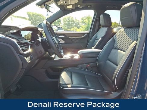 Used 2025 GMC Acadia Denali w/ Super Cruise Package AWD/4WD image 2