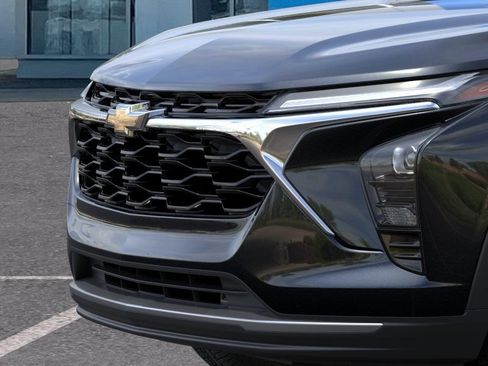 New 2026 Chevrolet Trax LT w/ Sunroof Package FWD image 13