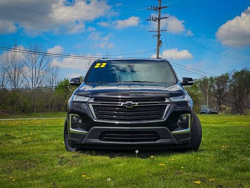 Used 2022 Chevrolet Traverse LT w/ Midnight/Sport Edition AWD/4WD image 8
