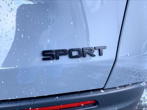 Used 2024 Honda HR-V Sport image 9