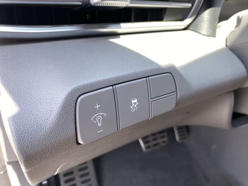 Certified 2026 Hyundai Elantra Sport FWD image 19