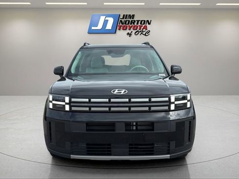 Used 2025 Hyundai Santa Fe SEL image 2