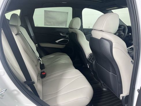 New 2026 Acura RDX SH-AWD image 11