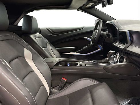 Used 2024 Chevrolet Camaro LT w/ RS Package RWD image 10