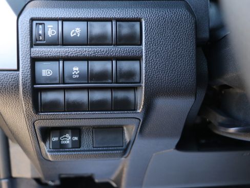 Used 2025 Toyota Tacoma PreRunner w/ TRD Prerunner Upgrade Package image 12