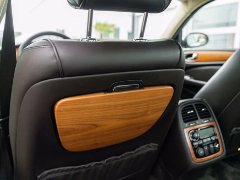 Used 2006 Jaguar XJ Vanden Plas Super V8 Portfolio RWD image 41