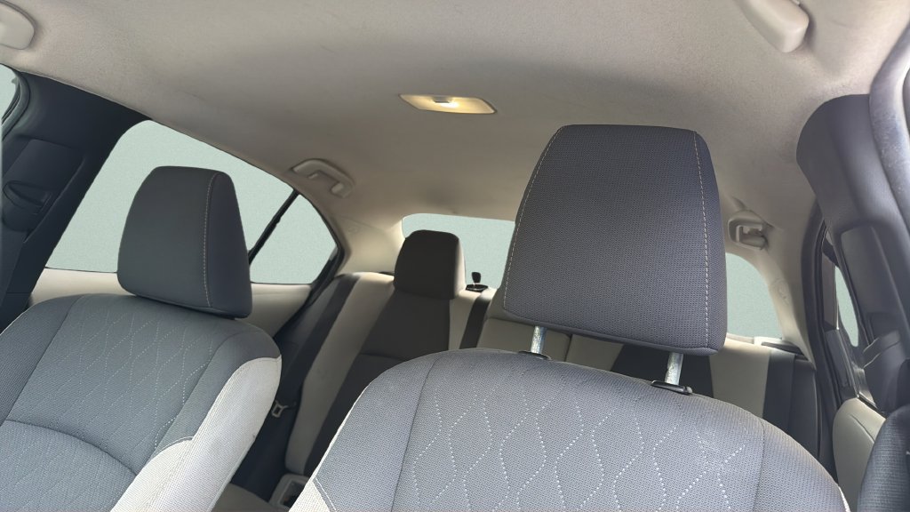 Used 2025 Toyota Corolla LE FWD image 18