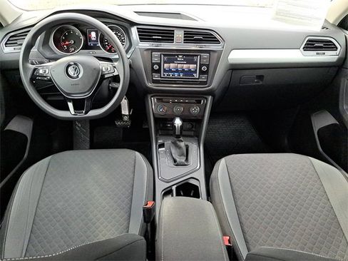 Used 2021 Volkswagen Tiguan S image 10