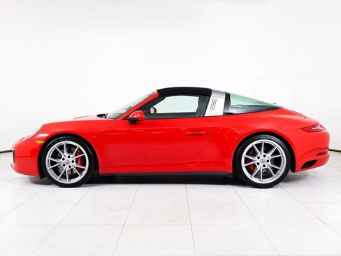 Certified 2018 Porsche 911 Targa 4S AWD/4WD image 34