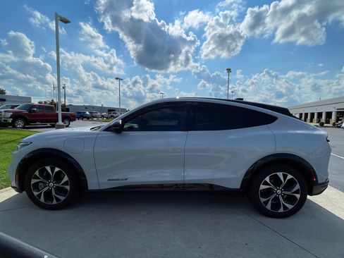 Used 2021 Ford Mustang Mach-E Premium AWD/4WD image 4