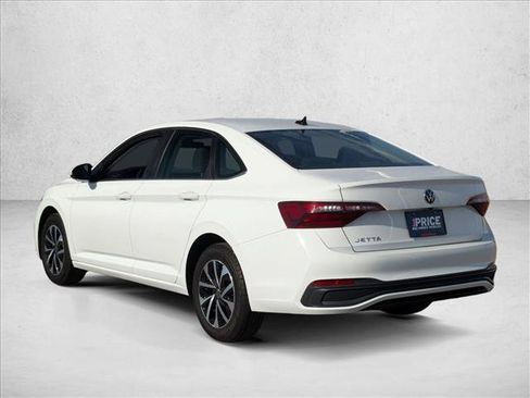 Used 2024 Volkswagen Jetta S image 8