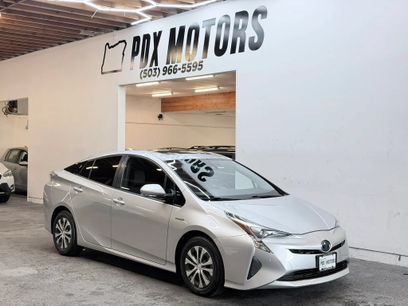 Used 2017 Toyota Prius Four w/ Premium Convenience Package