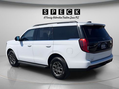Certified 2025 Ford Expedition Active AWD/4WD image 4