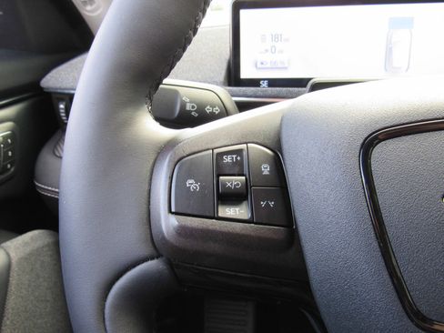 Used 2022 Ford Mustang Mach-E Premium image 17