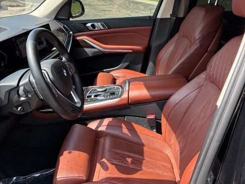 Used 2023 BMW X7 xDrive40i image 13