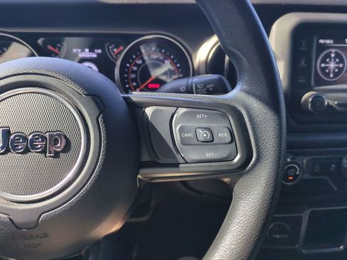 Used 2020 Jeep Wrangler Sport image 25