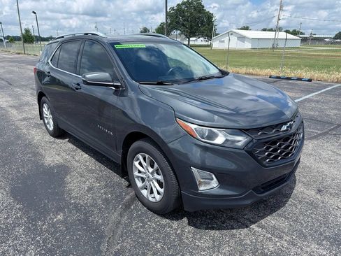 Used 2018 Chevrolet Equinox LT w/ Sun & Infotainment Package FWD image 8