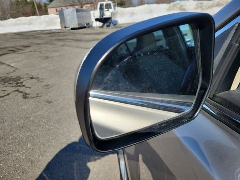 Used 2014 Subaru Outback 2.5i Limited image 10