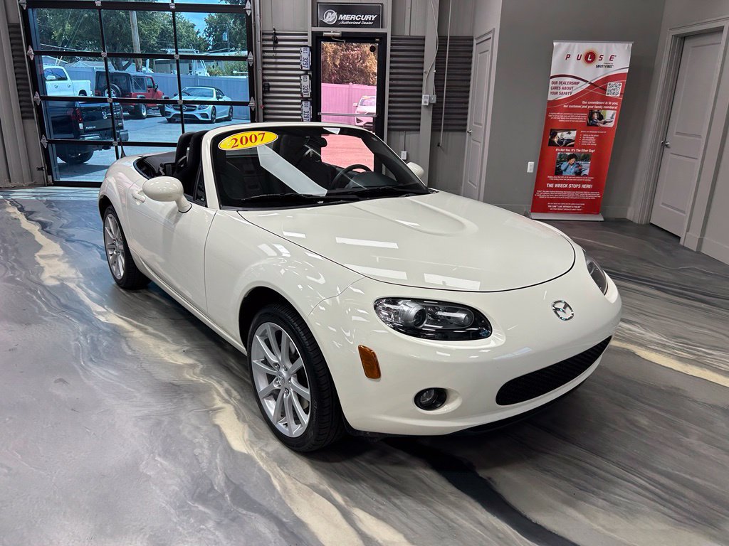 Used 2007 MAZDA MX-5 Miata Touring RWD image 21